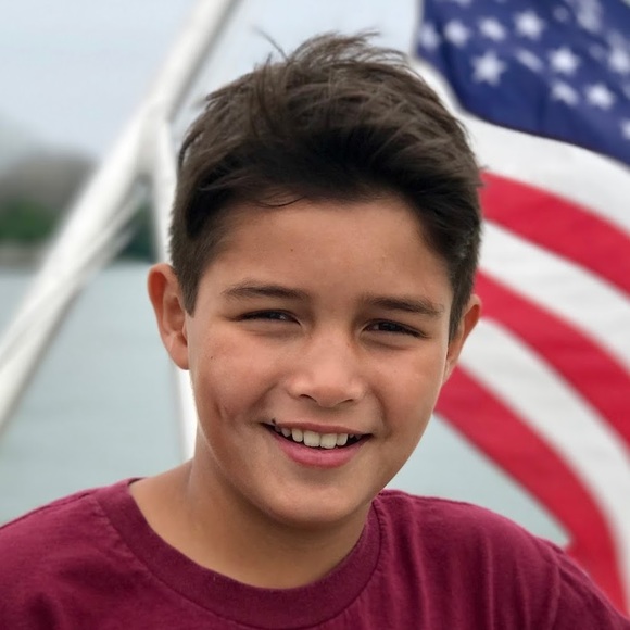 Meet your Posher, Avi - Picture 1 of 1